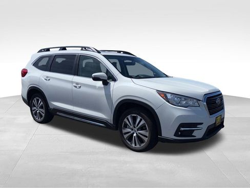 Used 2022 Subaru Ascent Limited w/ Technology Package AWD/4WD image 8