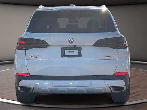 Used 2025 BMW X5 xDrive40i image 4