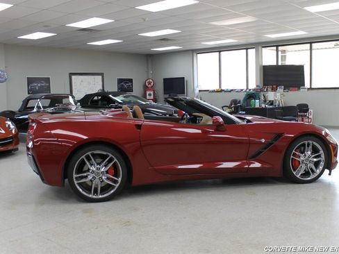 Used 2014 Chevrolet Corvette Stingray Convertible w/ 3LT Preferred Equipment Group image 17