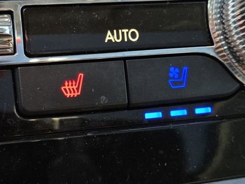 Used 2021 Lincoln Navigator Reserve w/ Luxury Package image 9