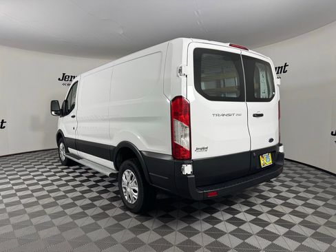 Used 2024 Ford Transit 250 Low Roof w/ Exterior Upgrade Package image 9