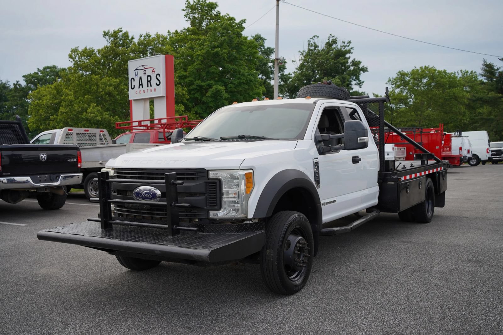 Used 2017 Ford F550 4x4 SuperCab Super Duty image 5