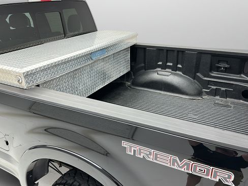 Used 2020 Ford F350 XLT w/ Tremor Off-Road Package AWD/4WD image 11