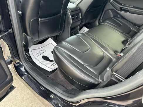Used 2020 Ford Edge Titanium w/ Cargo Accessory Package AWD/4WD image 9