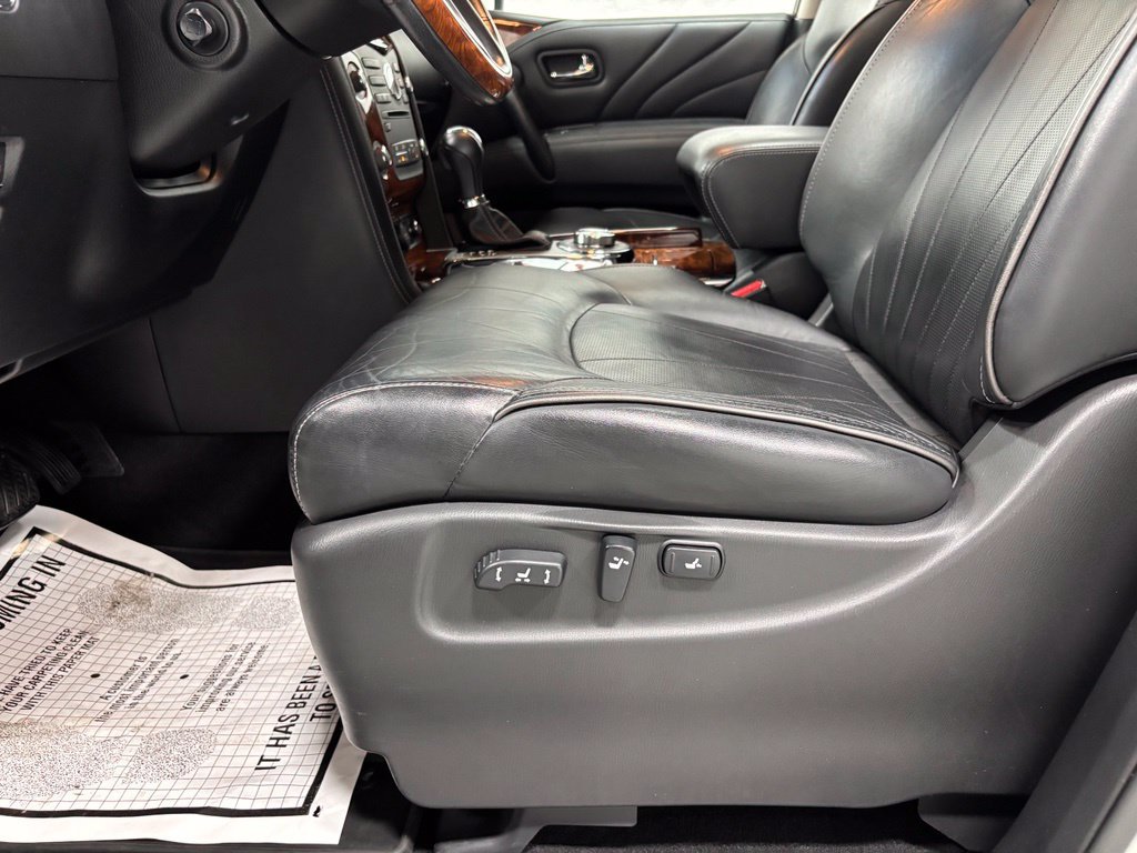 Used 2015 INFINITI QX80 4WD w/ Deluxe Technology Package image 12