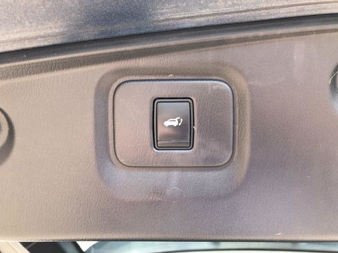 Used 2013 Nissan Pathfinder Platinum AWD/4WD image 34
