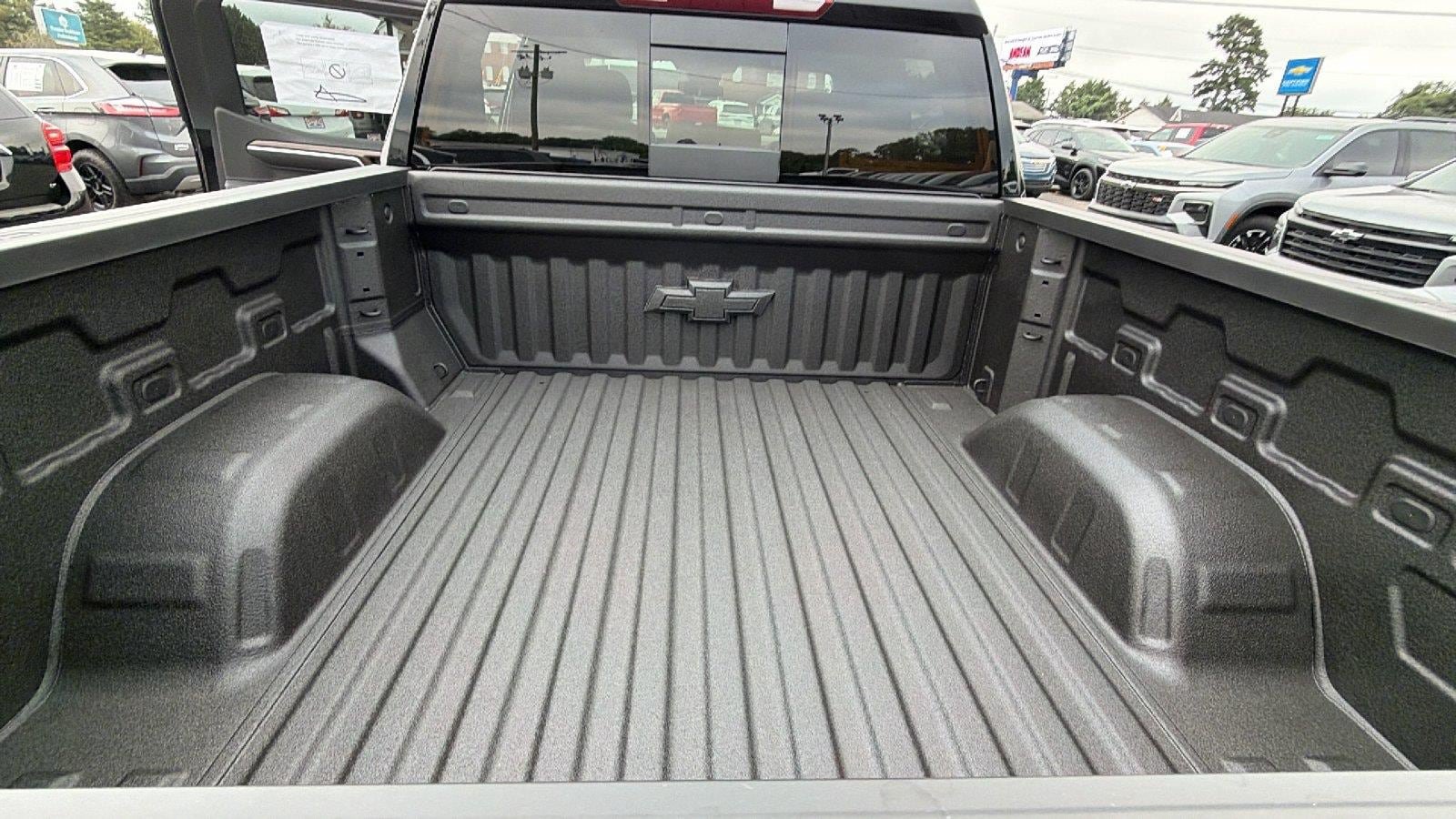 New 2026 Chevrolet Silverado 1500 RST w/ RST All Star Premium Package AWD/4WD image 13