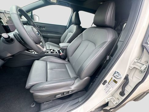 Used 2026 Subaru Outback Touring AWD/4WD image 29