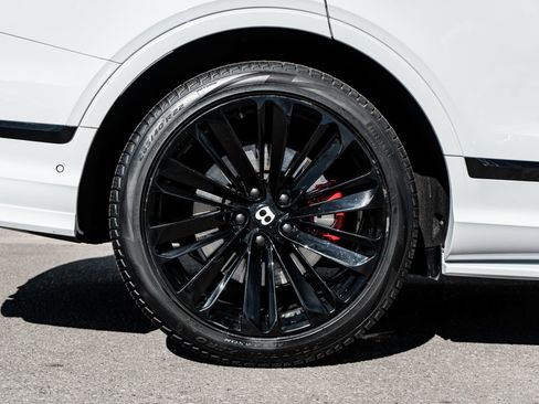 Used 2023 Bentley Bentayga Speed image 15