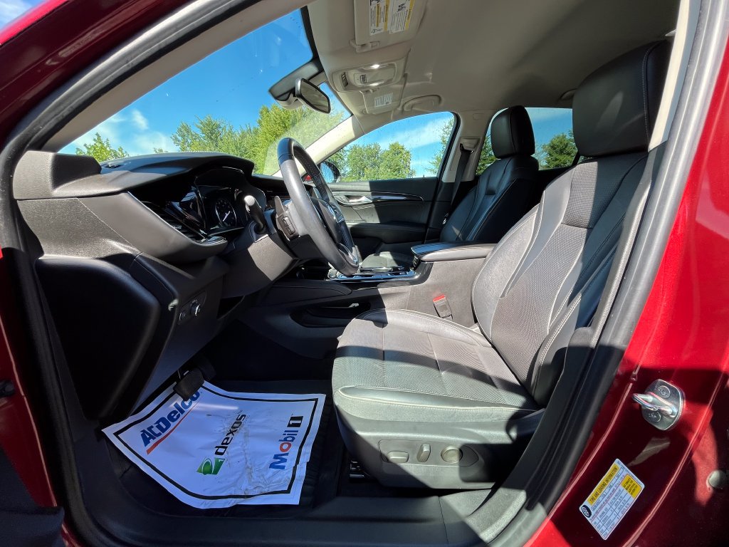 Certified 2021 Buick Envision Essence AWD/4WD image 12