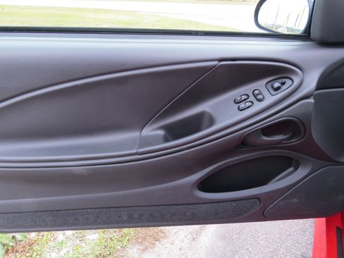 Used 2002 Ford Mustang GT image 18