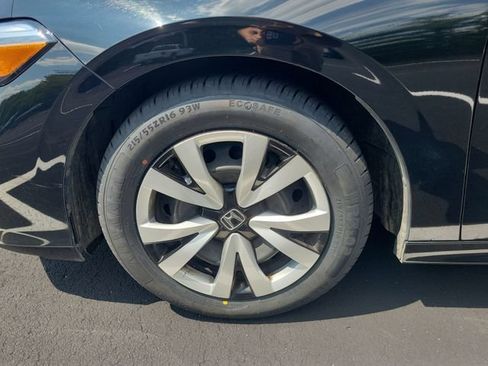 Used 2025 Honda Civic LX image 17
