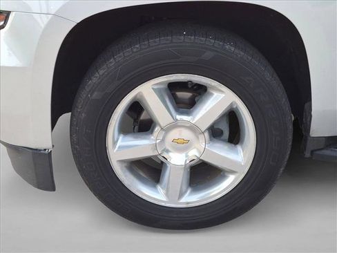 Used 2019 Chevrolet Tahoe LT RWD image 7