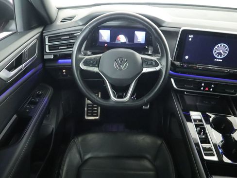 Used 2024 Volkswagen Atlas Cross Sport SEL R-Line image 10