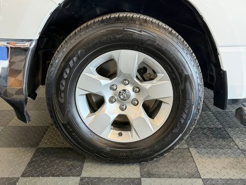 Used 2020 RAM 1500 Big Horn image 30