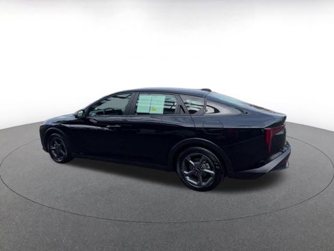 Used 2025 Kia K4 LXS image 10