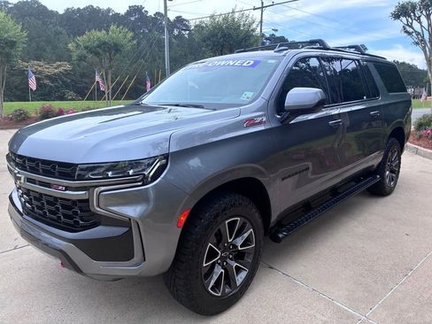 Used 2022 Chevrolet Suburban Z71 w/ Max Trailering Package AWD/4WD image 11