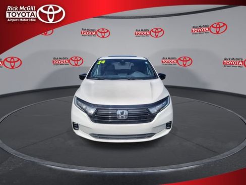Used 2024 Honda Odyssey Sport image 3