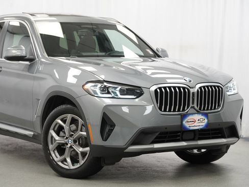 Used 2024 BMW X3 xDrive30i w/ Premium Package w/ZPA AWD/4WD image 9