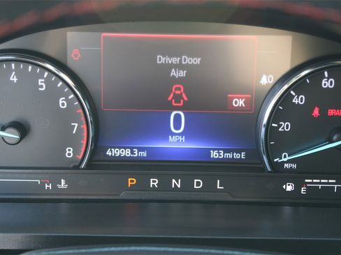 Used 2022 Ford Explorer ST-Line w/ Class IV Trailer Tow Package image 24