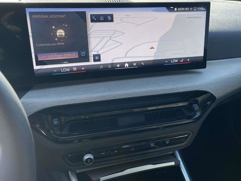 Used 2025 BMW 330i Sedan image 17