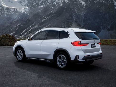 New 2026 BMW X1 xDrive28i w/ Convenience Package AWD/4WD image 2