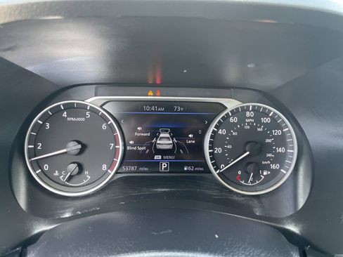 Used 2024 Nissan Sentra SV FWD image 8