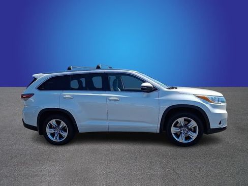 Used 2016 Toyota Highlander Limited AWD/4WD image 4