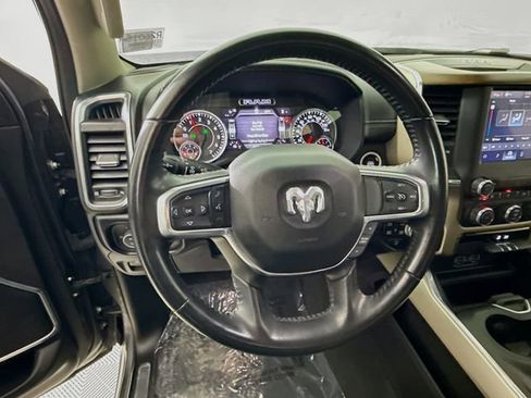 Used 2022 RAM 1500 Laramie AWD/4WD image 11