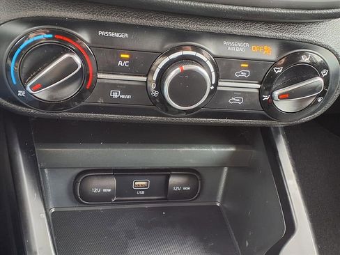 Certified 2023 Kia Soul LX w/ LX Technology Package image 19