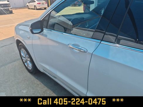 Used 2024 Cadillac XT6 Luxury w/ LPO, Floor Liner Package AWD/4WD image 7