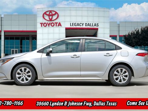 Used 2024 Toyota Corolla LE FWD image 6
