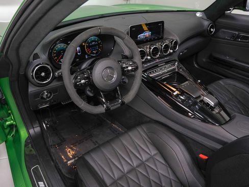 Used 2020 Mercedes-Benz AMG GT R image 43