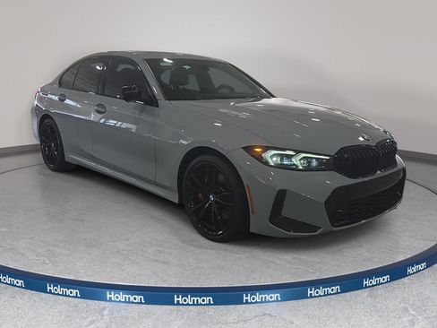 Used 2023 BMW 330i xDrive Sedan w/ M Sport Package AWD/4WD image 3