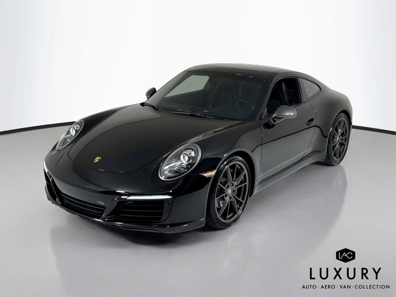 Used 2019 Porsche 911 Carrera T w/ Carrera T Interior Package RWD image 2