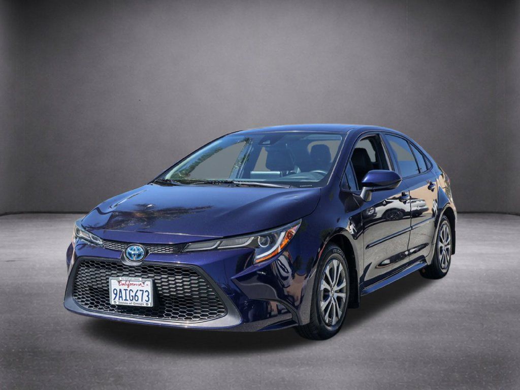 Used 2022 Toyota Corolla LE w/ Premium Interior Package FWD image 9