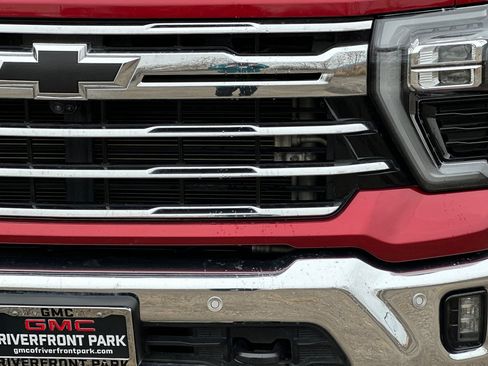 Used 2024 Chevrolet Silverado 2500 LTZ w/ LTZ Premium Package image 51