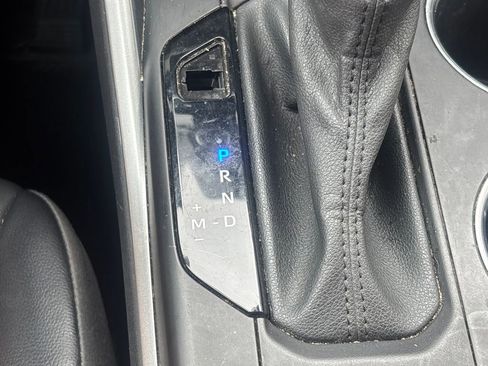 Used 2022 Toyota Highlander XLE FWD image 14
