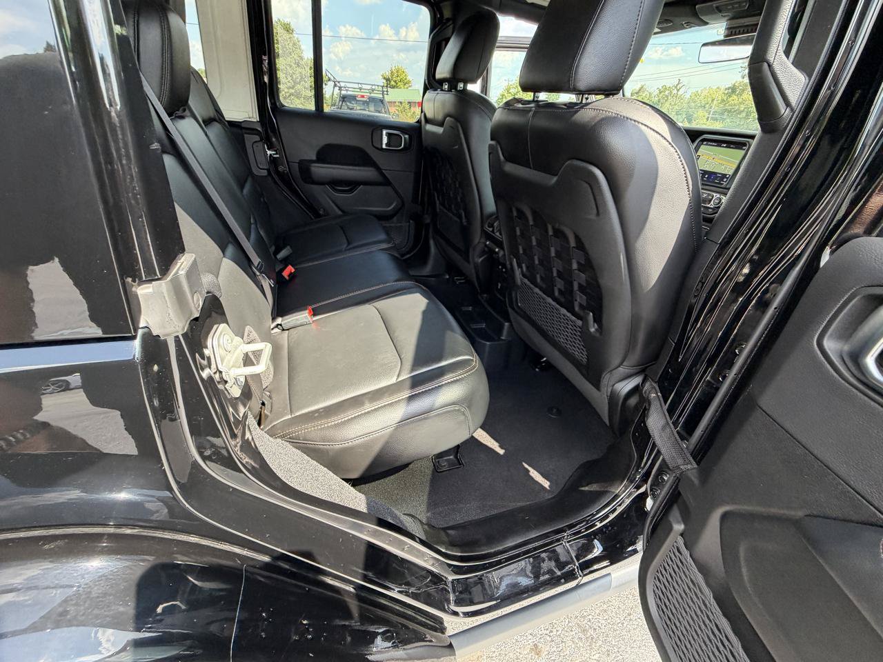 Used 2023 Jeep Wrangler Unlimited Rubicon 392 w/ Dual Top Group AWD/4WD image 39
