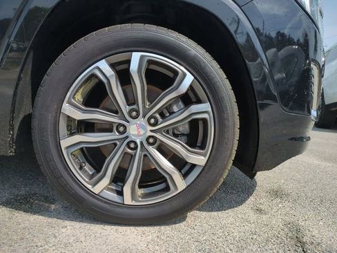 Used 2019 GMC Terrain Denali w/ Comfort Package image 11