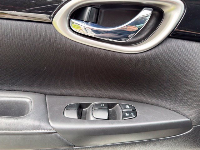 Used 2019 Nissan Sentra SV FWD image 11