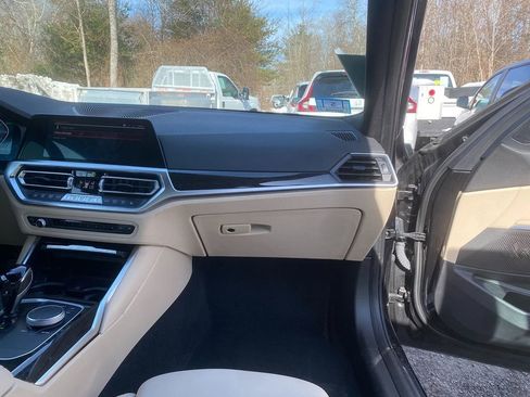 Used 2022 BMW 330i xDrive Sedan w/ Premium Package image 22