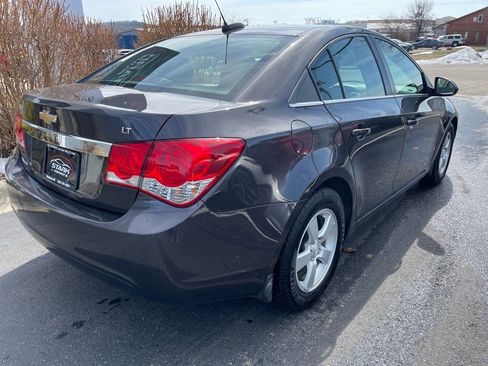 Used 2016 Chevrolet Cruze LT image 6