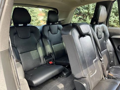 Used 2018 Volvo XC90 T6 Momentum w/ Convenience Package AWD/4WD image 40