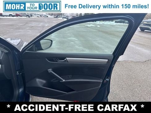 Used 2021 Volkswagen Passat 2.0T SE image 23