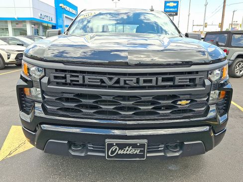 Used 2023 Chevrolet Silverado 1500 Custom AWD/4WD image 8
