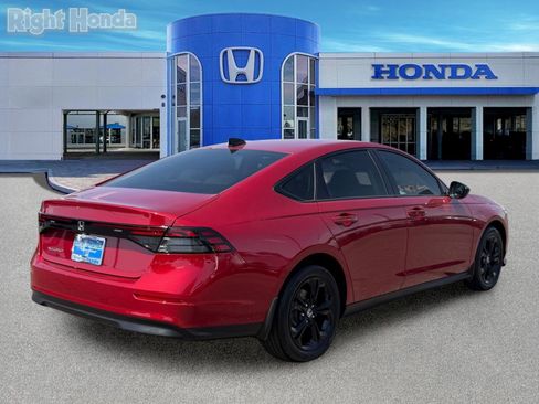 Certified 2025 Honda Accord SE image 9