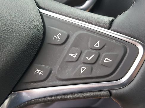 Used 2024 Chevrolet Equinox LT AWD/4WD image 13