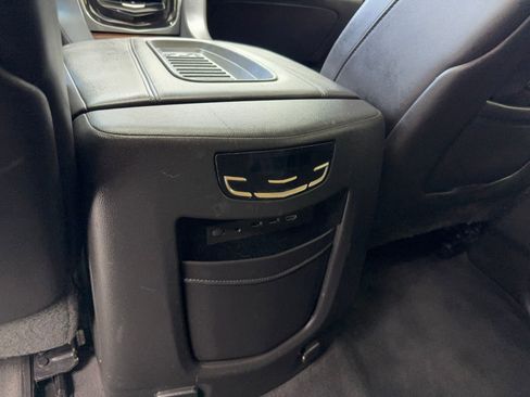 Used 2019 Cadillac Escalade Luxury image 39