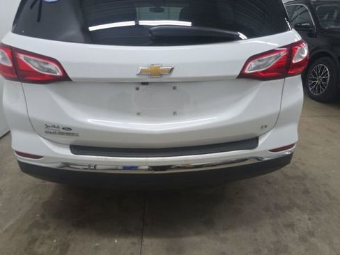 Used 2018 Chevrolet Equinox LT image 10